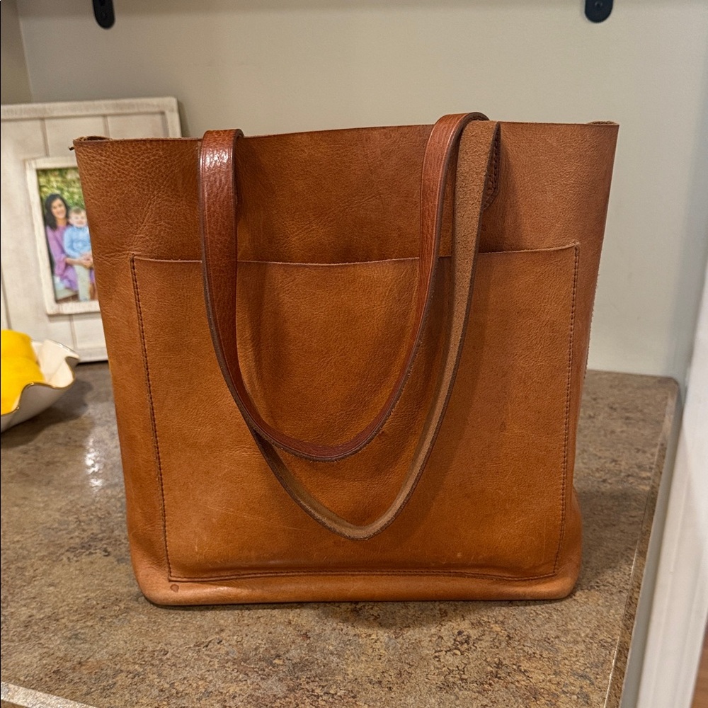 Madewell Leather Tote in Cognac Brown